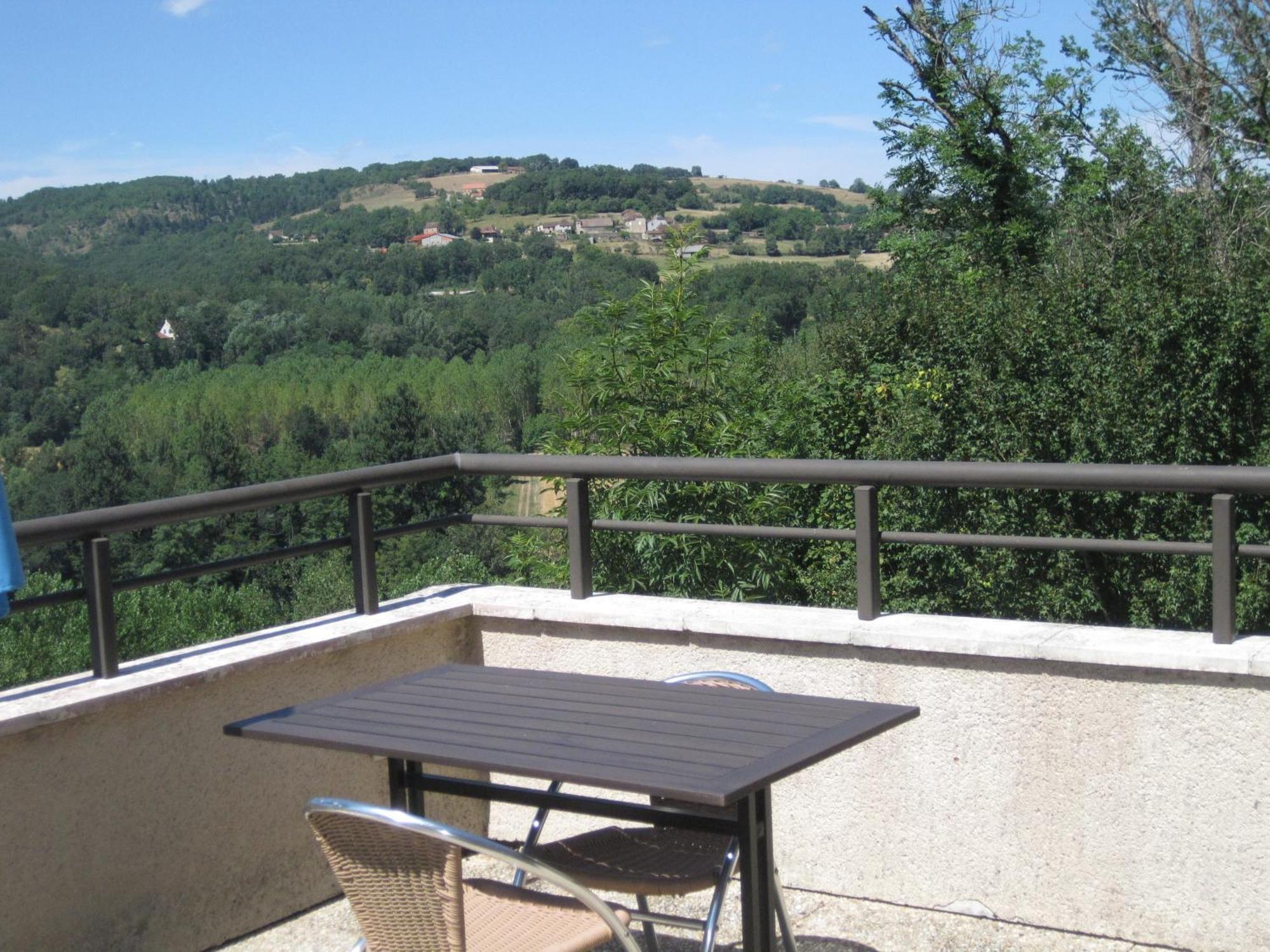 Hotel Restaurant Le Murier De Viels - Grand Figeac Causse-et-Diege Ngoại thất bức ảnh